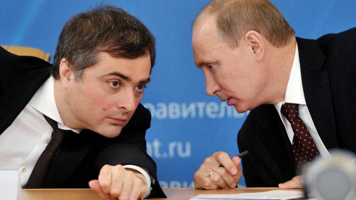 Vladislav Surkov a Vladimir Putin