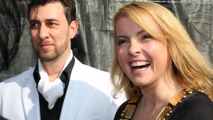 Bartošová ZMIZELA! Její milenec zase UMÍRÁ!