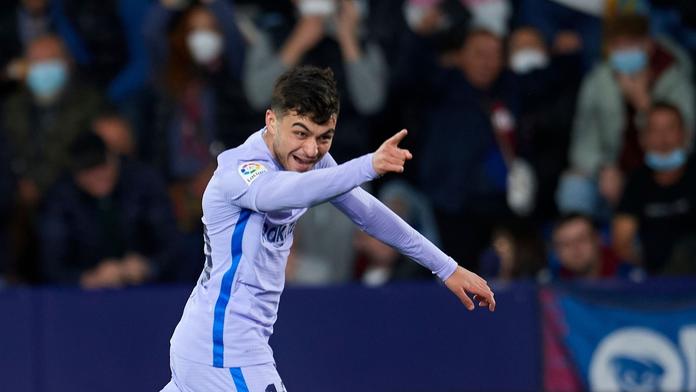 Proti Barceloně se kopaly tři penalty, ta přesto porazila Levante