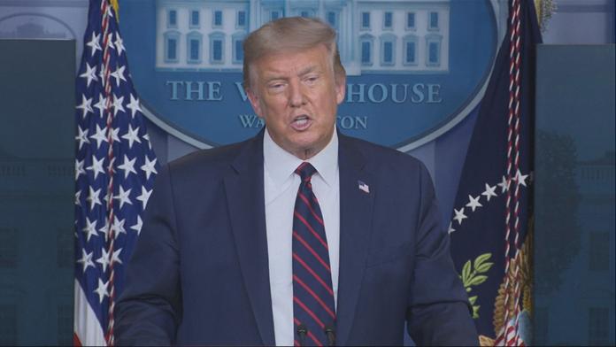 Boj o Bílý dům pokračuje. Trump nezaručil klidné předání moci