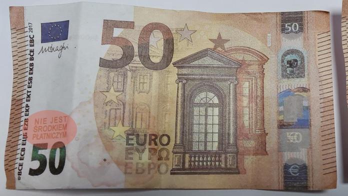Varujeme před „falešnými“ eury