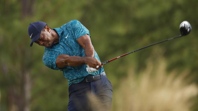 Woods ukázal obrovské bicepsy. Z posilovny poslal jasný vzkaz soupeřům