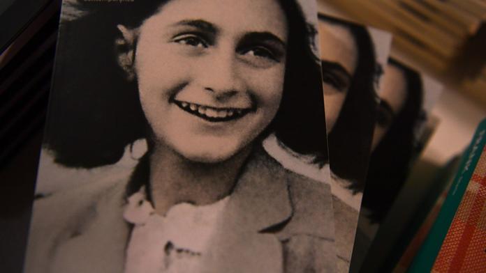 Rozluštili další část deníku Anny Frankové. Byla plná sprosťáren