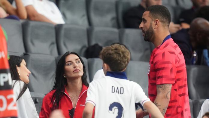Anglický reprezentant Kyle Walker a jeho žena Annie Kilnerová