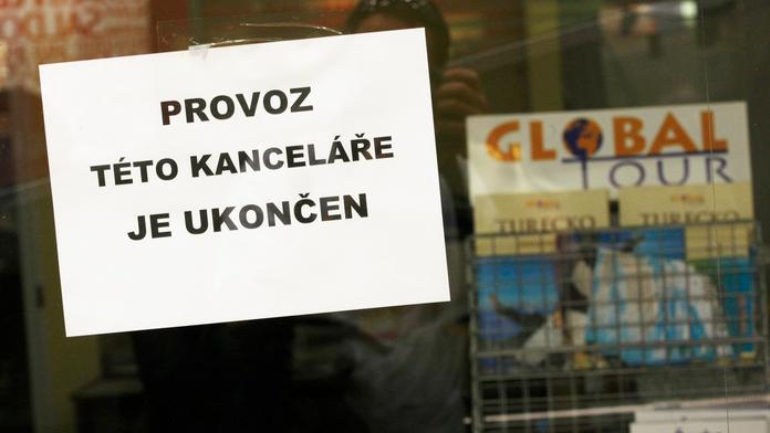 Stovky cestovek nesehnaly pojištění! Může to pro ně znamenat konec