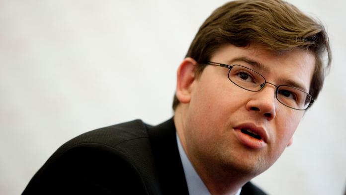 Ministr Pospíšil v hledáčku policie. Koupil pro stát zchátralý klášter