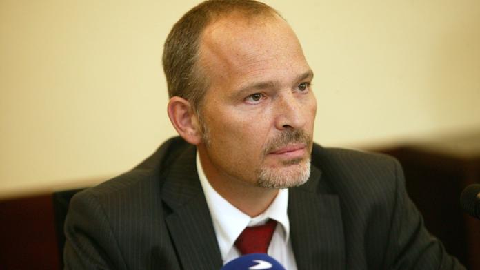 Zemřel Ivo Schwarz (†54), bývalý šéf civilní rozvědky a velvyslanec
