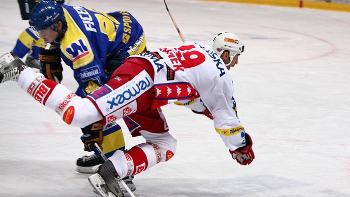 Hokejová extraliga nabídne o víkendu i pražské derby