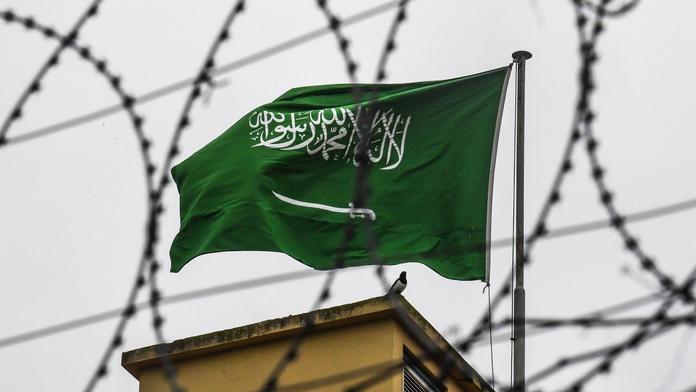 Saúdská Arábie popravila 37 lidí, jednoho dokonce ukřižovala