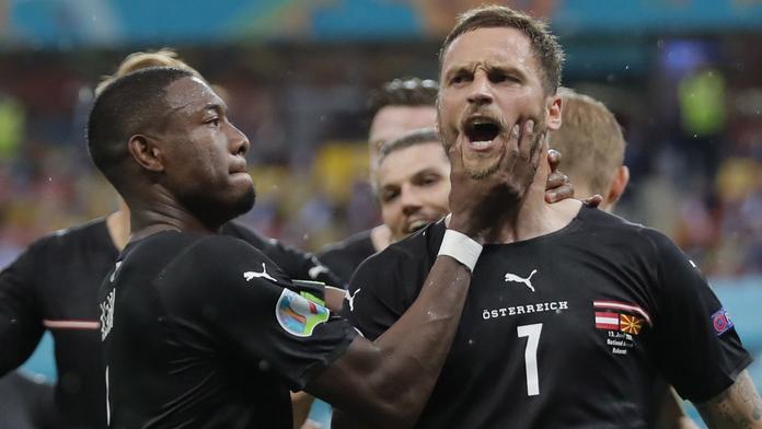 Vulgární nadávky mají dohru. Útočník Rakouska dostal trest od UEFA