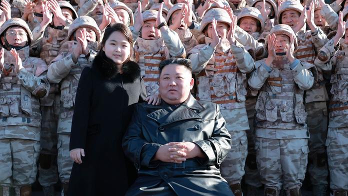Velká změna v KLDR. Kim Čong-un přepisuje dějiny