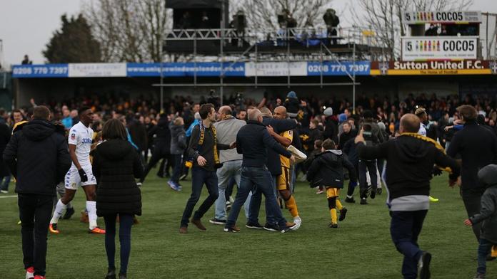 Pátá liga slaví je v osmifinále FA Cupu! Postupují i United