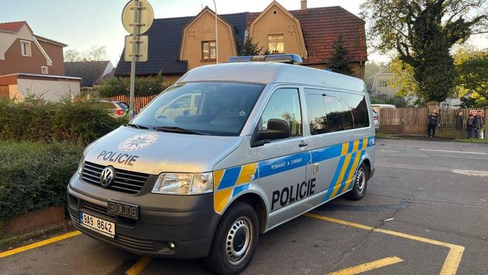 Policie: Mladíka v Hloubětíně zavraždil 16letý chlapec. Hrozí mu pět let