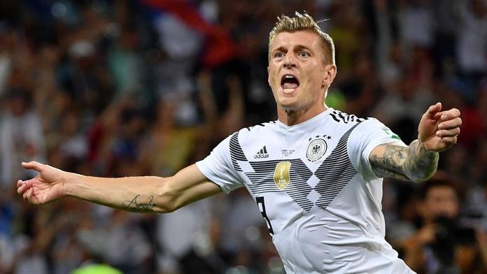 Klobouky dolů! Toni Kroos zahájil cestu do finále parádním kouskem