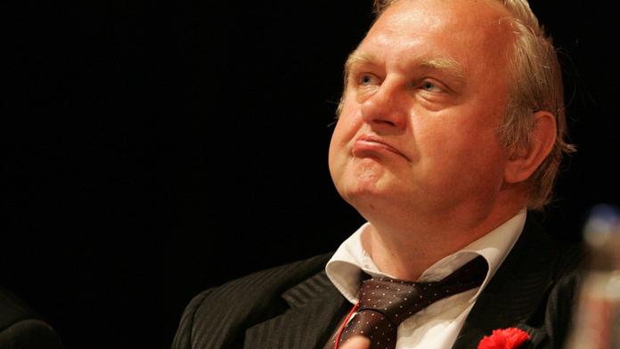 Ransdorfovi kumpáni: Spojují je miliardové podvody v bankách