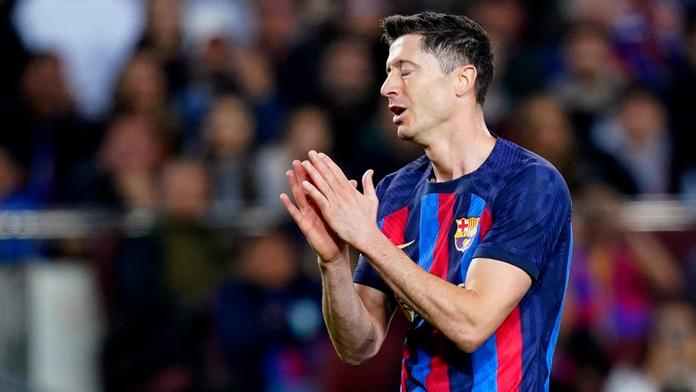 Barcelona schytala debakl, který 60 let nepamatuje. Fanoušci vyvolávali Messiho