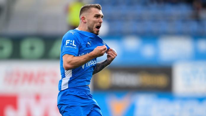 To byl obrat. Boleslav utekla hrobníkovi z lopaty a slaví, Baník nezvládl penalty
