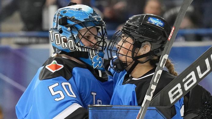 Ženský hokej baví! Fanoušci za 20 minut vyprodali největší arénu NHL