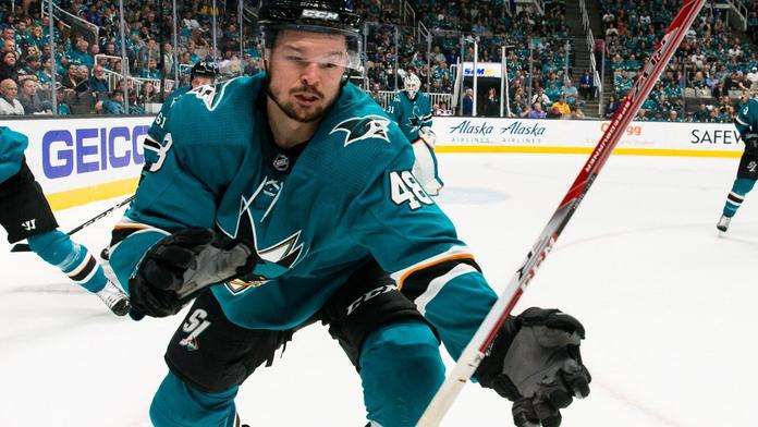 Hertl pálil do černého, Calgary vyhrálo. Faksa skóroval za Dallas