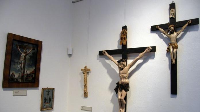 Zloději ukradli v Irsku část "Ježíšova" kříže