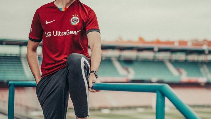Fotbalisté v e-akci: Známe finalisty Sparta Invitation Cupu!