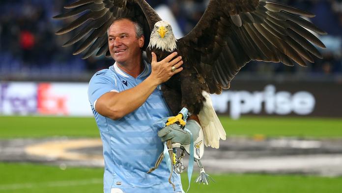 Lazio Řím vyhodilo hajlujícího trenéra! Orel bude ale létat dál