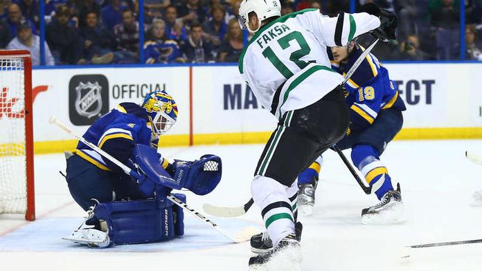 Faksa pomohl Dallasu k vítězství, Sharks padli v čase 111:12