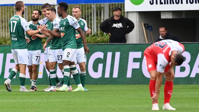 Fotbalisté Jablonce se radují z gólu