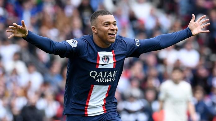 Mbappé otáčí, nevyloučil podpis smlouvy s PSG. Potěšil ho odchod Neymara