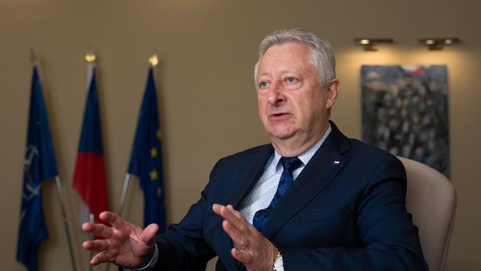 Ministr Zůna cenzuruje prezidenta. Musí skončit, zuří opozice