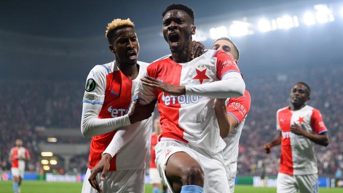 Slavia ovládla základní část Fortuna ligy. Plzeň stále v závěsu, Sparta padla