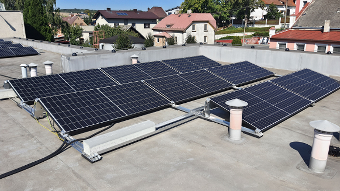 Bydlíte v paneláku? Snižte si 2/3 nákladů na energie