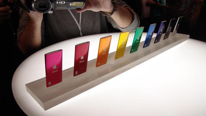 HTC chce zákaz prodeje iPhonů, iPadů a iPodů