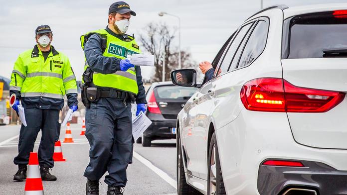 ZPŘÍSNĚNÍ! Pendleři budu potřebovat do Německa nejméně dva testy týdně