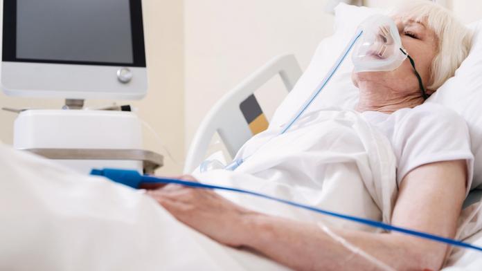 Nový smrtící virus se potvrdil v Evropě: Odborníci řekli, co bude následovat