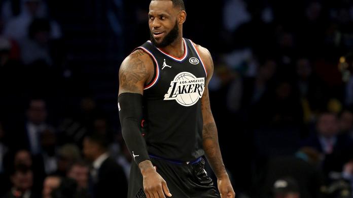 LeBronova parta ovládla utkání hvězd! Padlo v něm přes 300 bodů