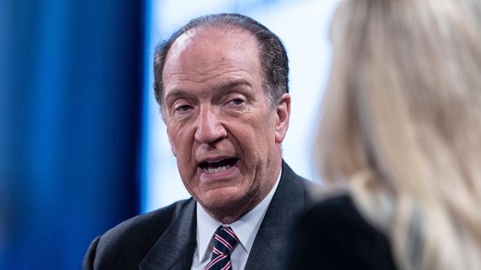 Recese a chudoba. Evropa odstřižení od Ruska odnese, varuje šéf Světové banky