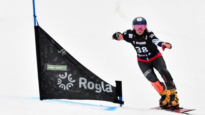 Snowboardistka Zuzana Maděrová na závodech světového poháru v Rogle