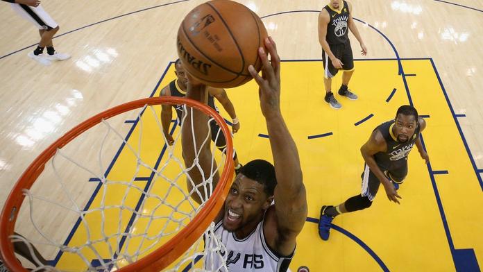 Golden State vyhráli a vedou sérii, Philadelphia klopýtla s Miami!