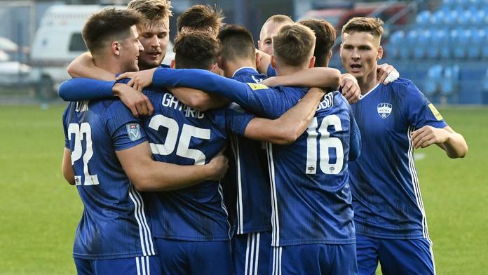 Fotbalový klub řeší problém! Hráči nedostali od srpna peníze!