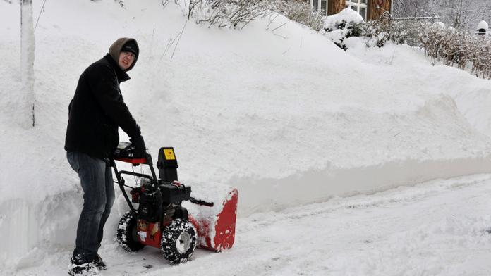 O víkendu se ochladí, napadne až 15 cm sněhu