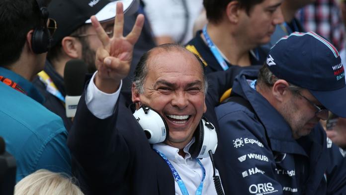 Těžké chvilky jezdce F1. Pérezův otec zkolaboval po nehodě svého syna