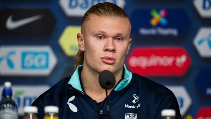 Haaland naznačil, že s Českem nebude hrát naplno. Arsenal má pro něj přednost