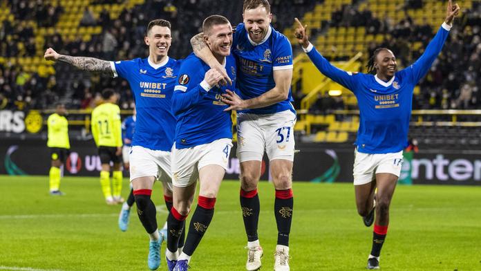 Evropská liga: Dortmund drtivě padl s Rangers, Barcelona doma remizovala