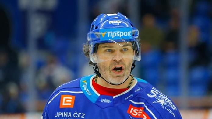 Jágr dal první gól v sezoně a je nejstarším střelcem v historii extraligy