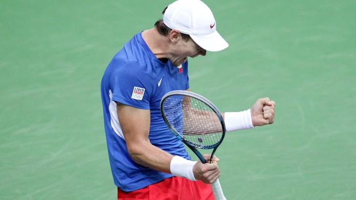 DAVIS CUP: Po prvním dnu 1:1! Wawrinka zničil Rosola, Berdych srovnal