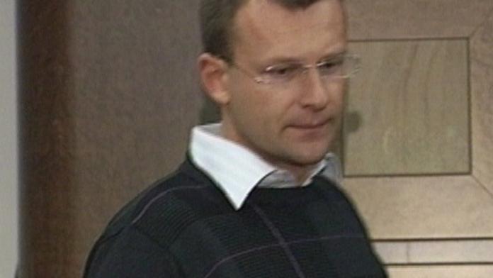Šeich se za poslaneckou imunitu neschová