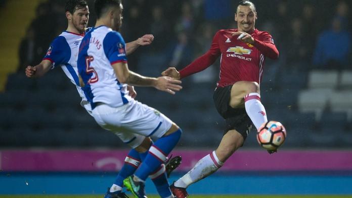 Blackburn vedl, ale Manchester United zachránil náhradník Zlatan!
