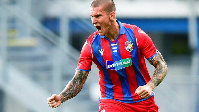 Plzni pomohla penalta i gól z ofsajdu, Dány porazila 3:0