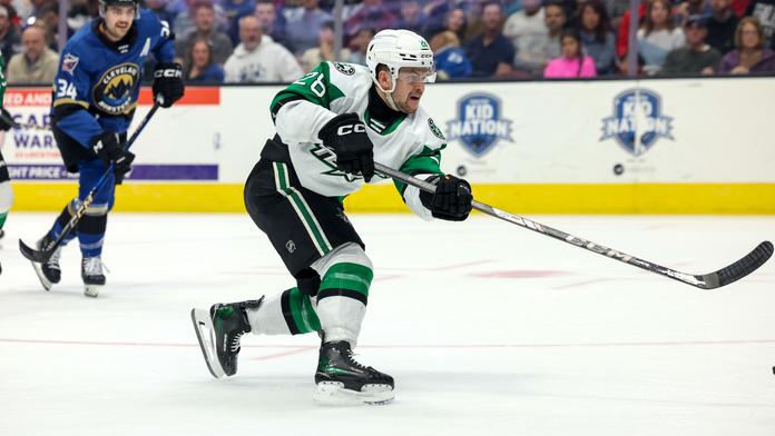 Návštěva TV Nova, pak nová smlouva v NHL. Blümel bude parťákem Pastrňáka
